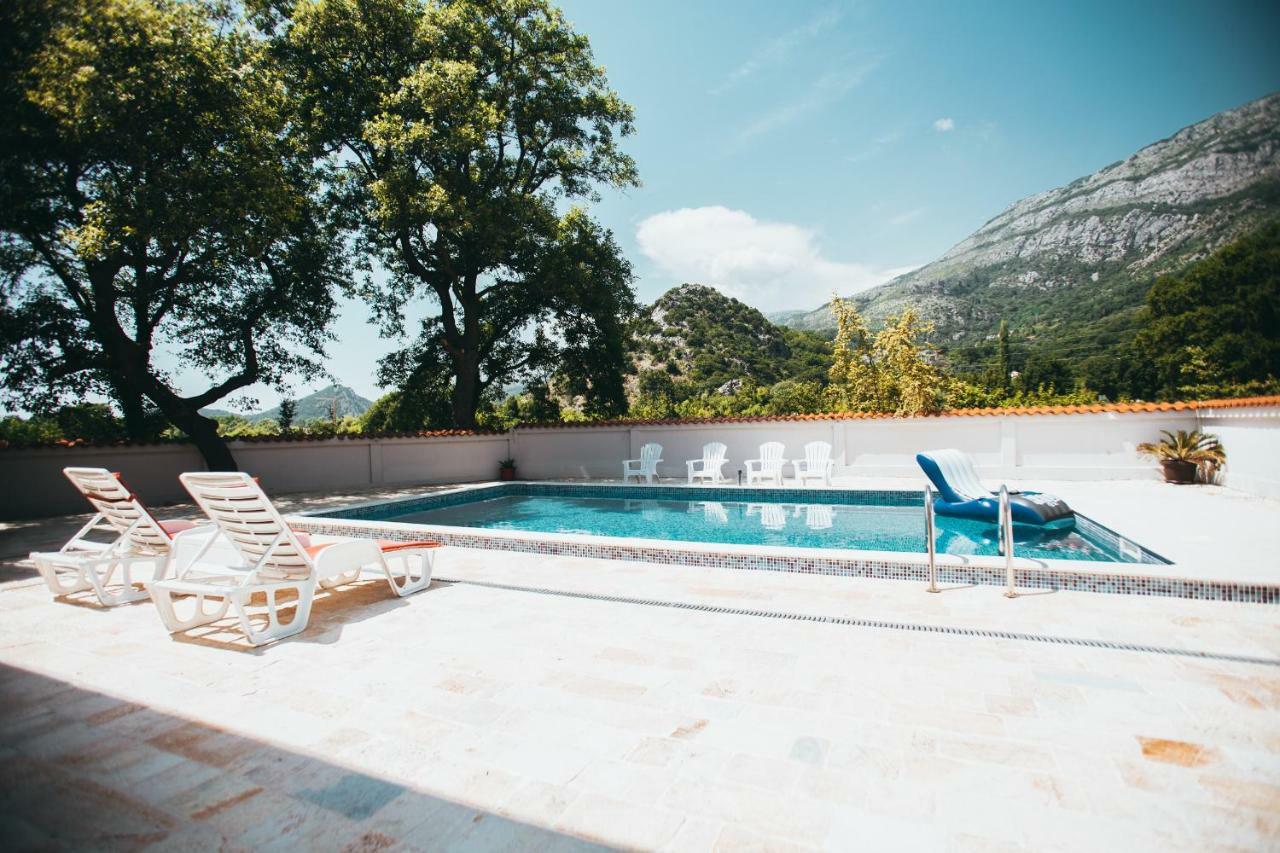 Stars Residence Petrovac Buitenkant foto